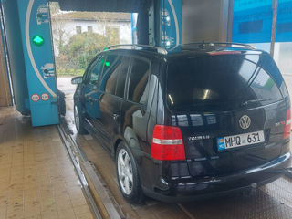 Volkswagen Touran foto 5