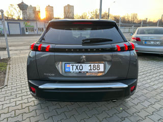 Peugeot 2008 foto 3