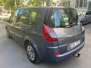 Renault Grand Scenic foto 3