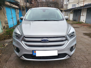 Ford Kuga foto 2