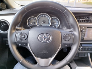 Toyota Auris foto 9