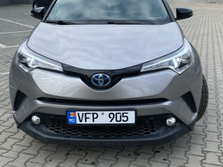 Toyota C-HR foto 4