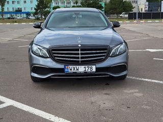 Mercedes E-Class фото 8