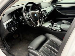 BMW 5 Series foto 12