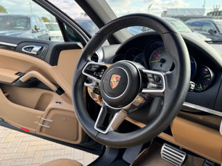 Porsche Cayenne foto 9