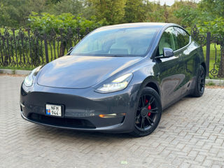 Tesla Model Y foto 0