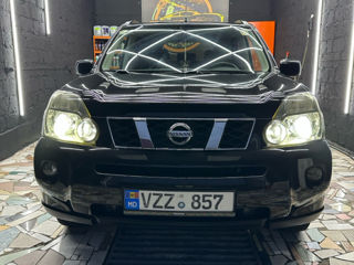 Nissan X-Trail foto 8