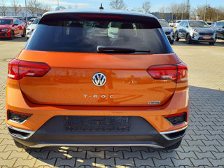 Volkswagen T-Roc foto 2