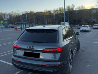 Audi Q7 foto 2