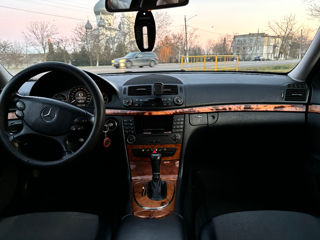 Mercedes E-Class foto 7