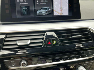 BMW 5 Series foto 4