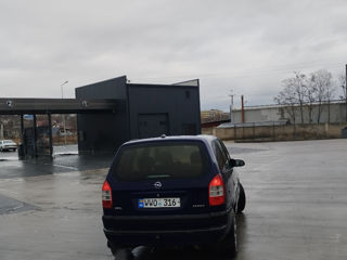 Opel Zafira foto 4