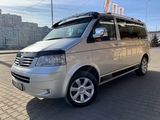 Volkswagen Caravelle foto 4