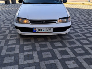 Toyota Carina foto 5