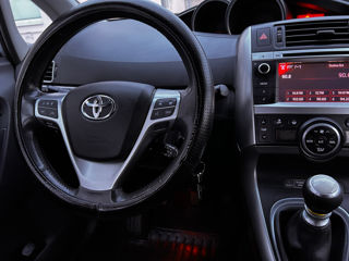 Toyota Verso foto 4