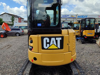 Cat, Bobcat, Kubota