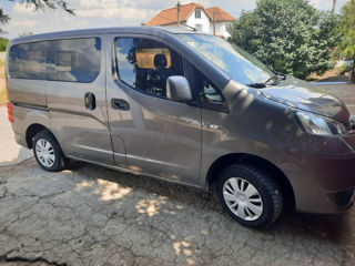 Nissan NV200 фото 6