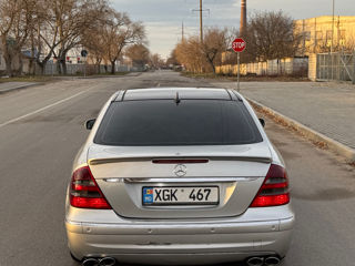 Mercedes E-Class foto 4