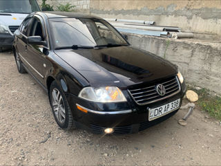 Volkswagen Passat foto 1