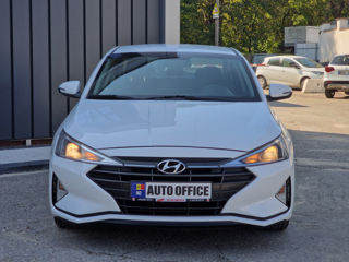 Hyundai Elantra foto 2