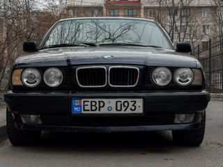 BMW 5 Series Touring foto 6