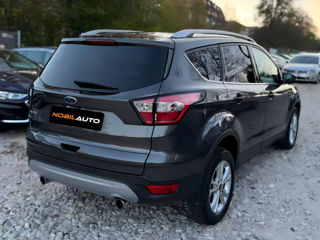 Ford Kuga foto 4