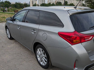 Toyota Auris foto 2