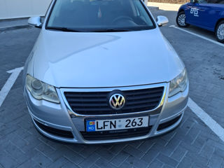 Volkswagen Passat foto 3