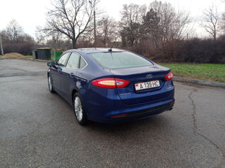 Ford Fusion foto 7