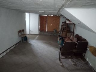 casa in stare buna 217 m2,apa,canalizare,subsol,curtea asfalt,s.Sirauti,r.Briceni foto 5