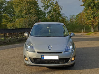 Renault Grand Scenic foto 2