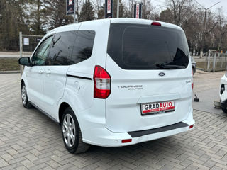 Ford Tourneo Courier foto 5