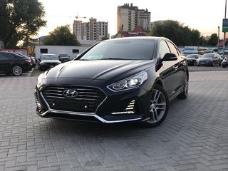 Hyundai Sonata foto 1