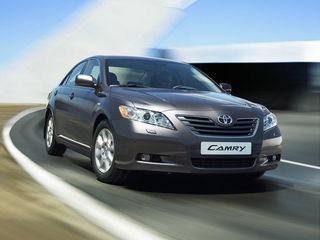 Toyota Camry foto 1