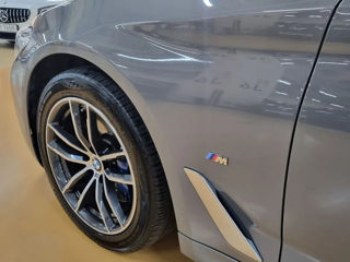 BMW 5 Series foto 19