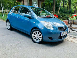 Toyota Yaris foto 4