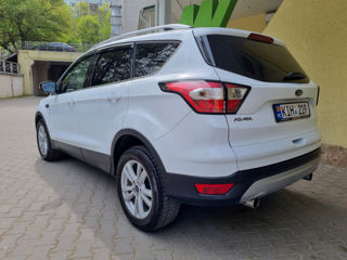 Ford Kuga foto 4