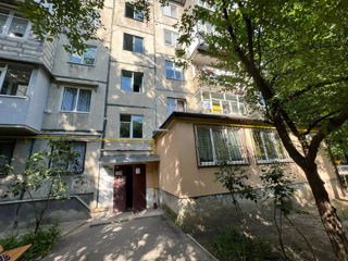 2-х комнатная квартира, 48 м², Ботаника, Кишинёв