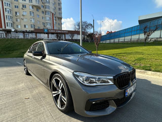 BMW 7 Series foto 4