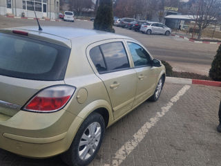 Opel Astra foto 2