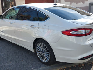 Ford Fusion foto 4