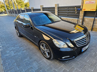 Mercedes E-Class foto 2