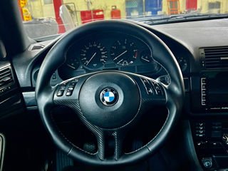 BMW 5 Series foto 6