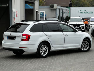 Skoda Octavia foto 3