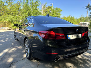 BMW 5 Series foto 2