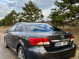 Toyota Avensis foto 3