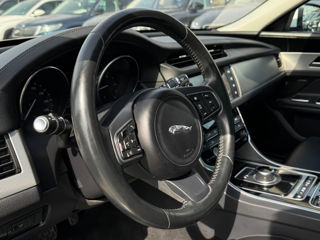 Jaguar XF foto 8