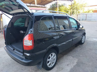 Opel Zafira foto 5