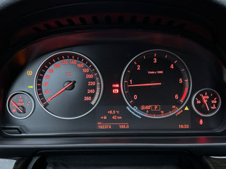 BMW 5 Series foto 16