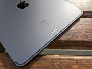 iPad Pro 11 inch  2gen foto 3